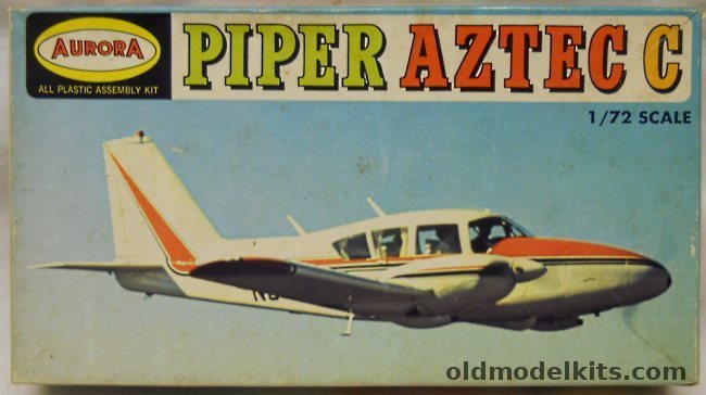 Aurora 1/72 Piper Aztec C, 282-70 plastic model kit